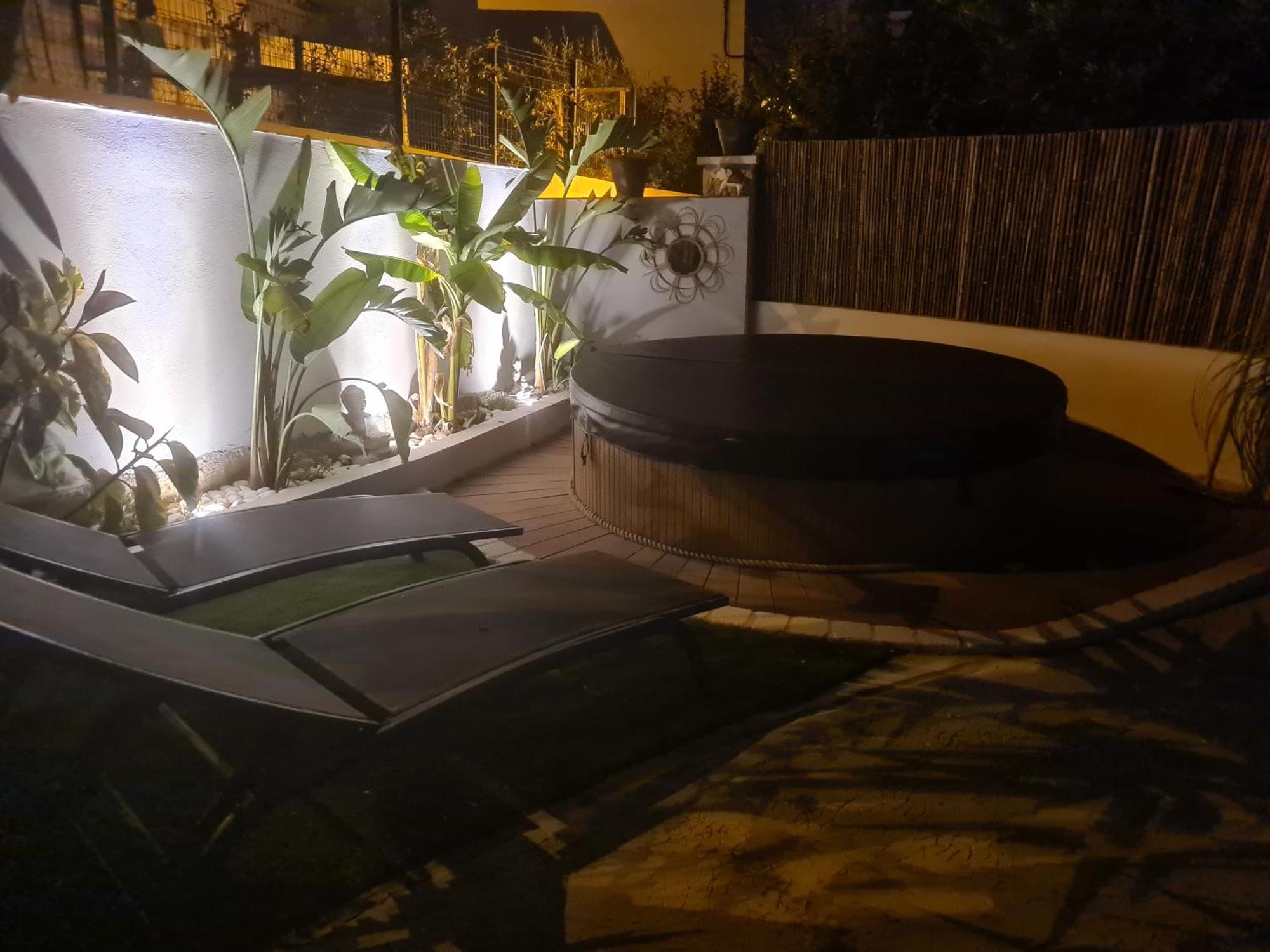 L'Oursinade - Jolie Maison Avec Jacuzzi Et Jardin Бандол Екстериор снимка